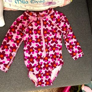 The cutest tea collection one piece baby 9-12 month rash guard